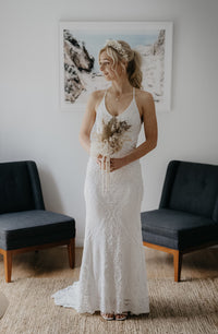 AMIYA Gown - White