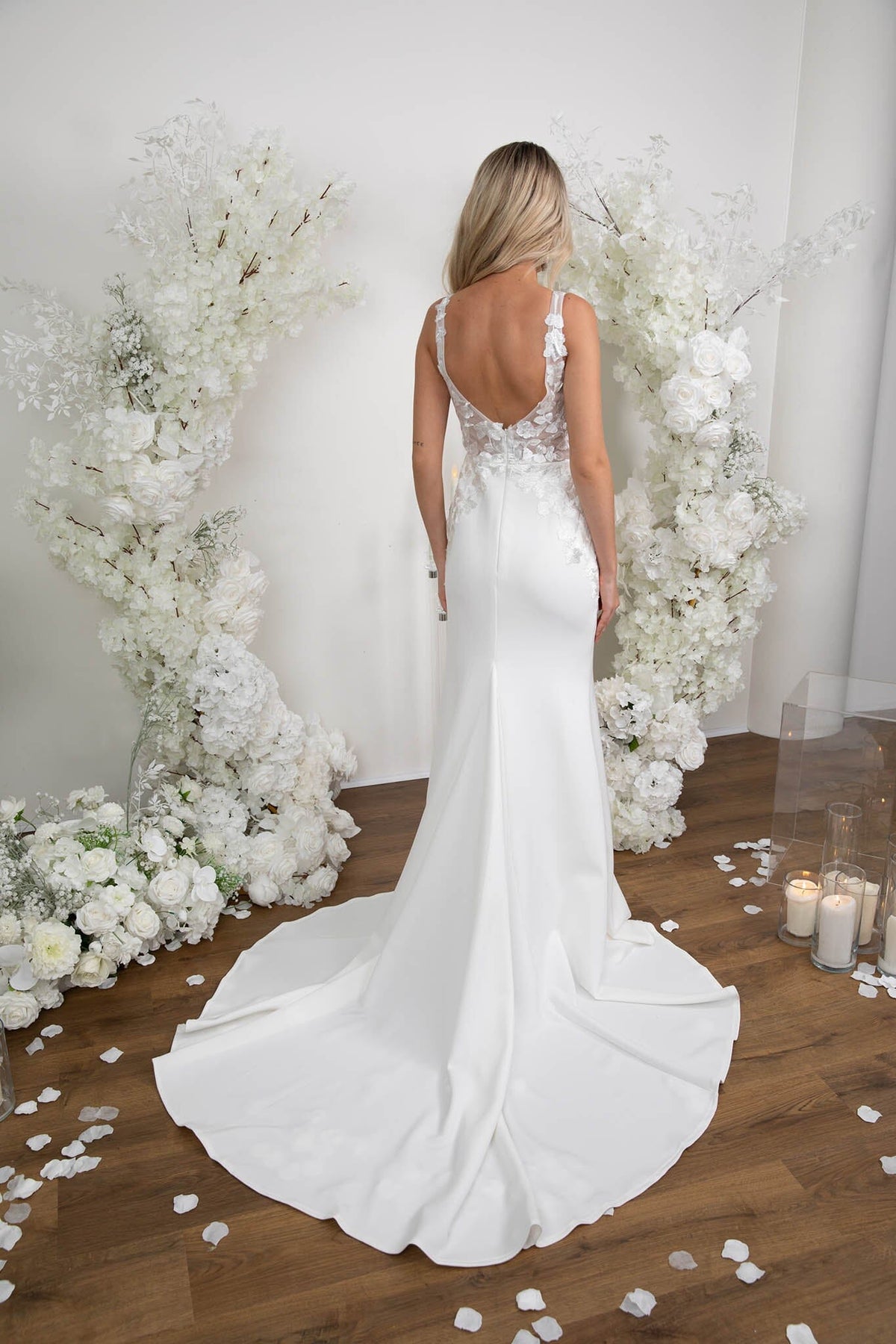 Crêpe gown in white - CO