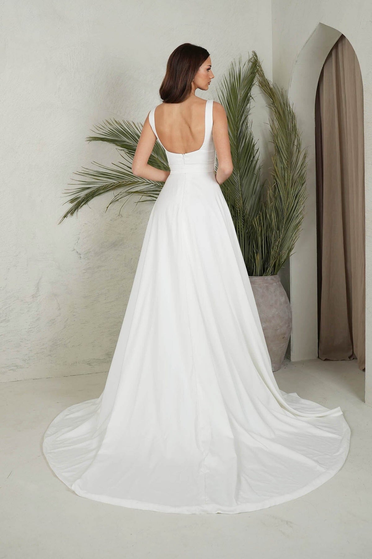 Open Square Back and Voluminous Skirt of Ivory White A-line Ball Gown with Square Neckline, Shoulder Straps and Detachable Belt