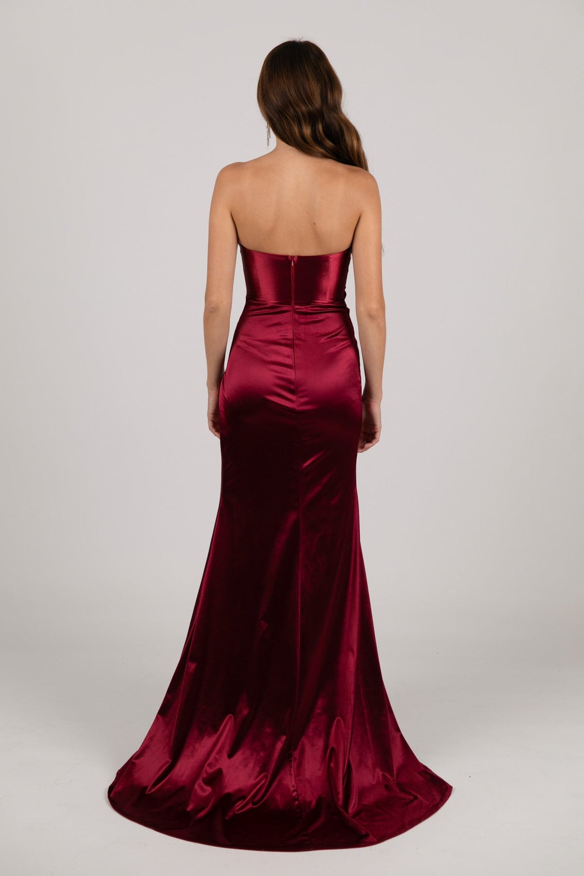 Zaria Gown - Burgundy NB LUXE Zaria Gown - Burgundy NB LUXE
